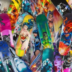 BLIND BAG Color Bars X DC Comics Skateboard Deck - 8.25 -STM online Shop colourbarsxdccomicsb 3e21tps3.ql2 2000x 62b5a62f ecec 40b0 a2a2 520d77a10f98